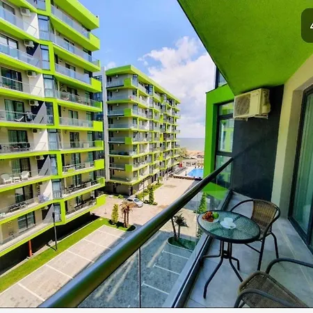 Bea On The -mamaia Nord Apartment Navodari
