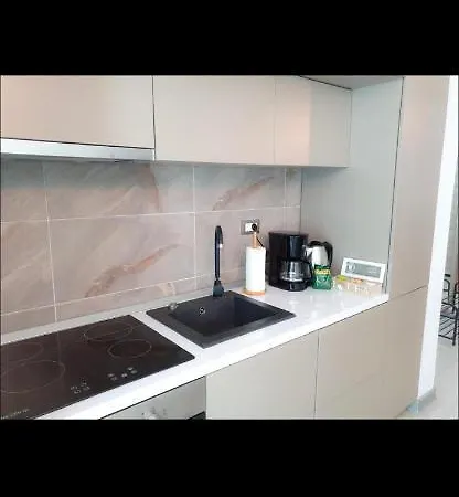 Bea On The -mamaia Nord