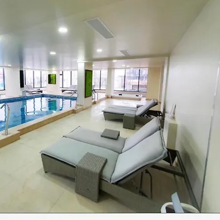 Bea On The -mamaia Nord